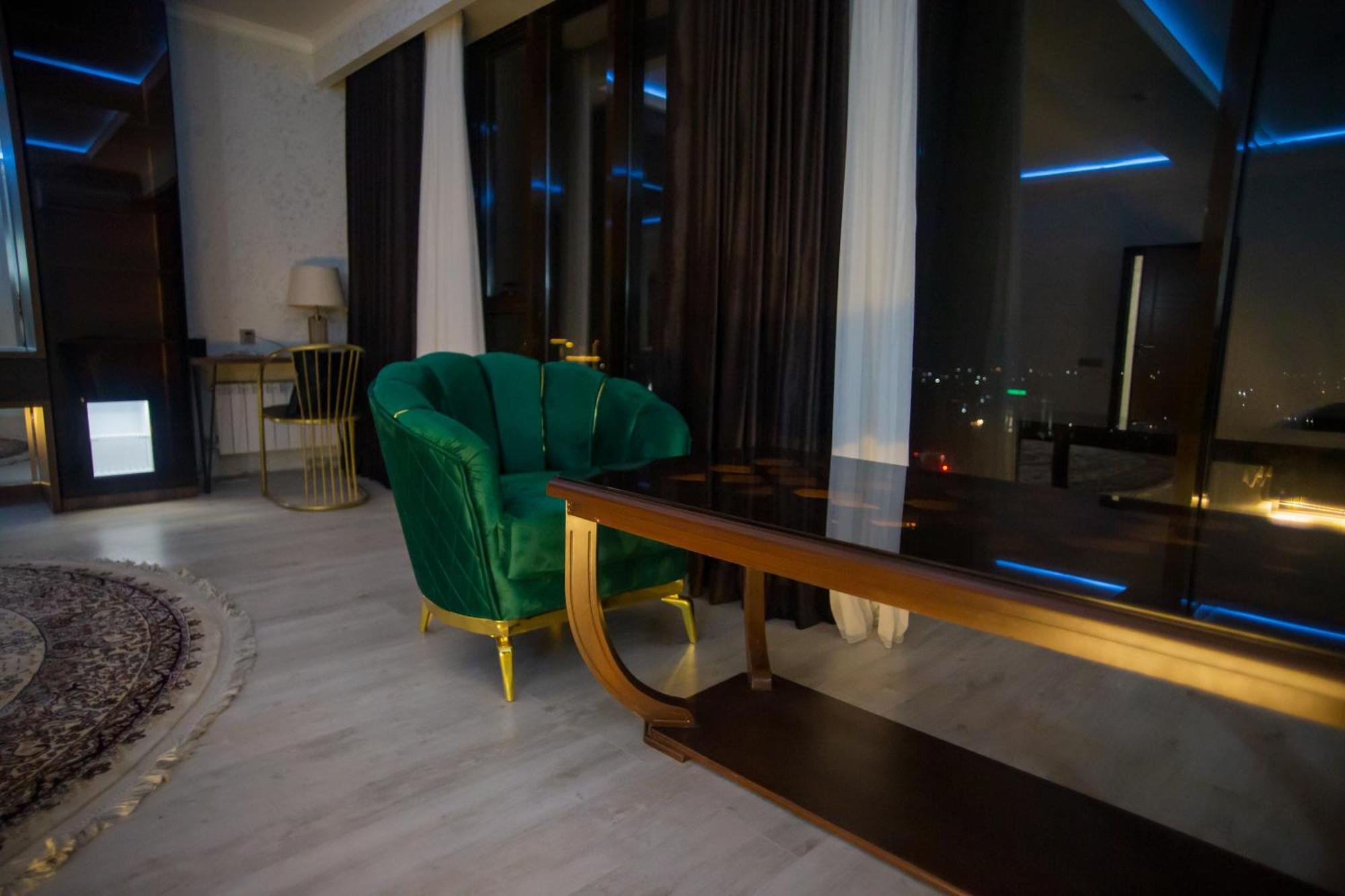 Baland Hotel דושאנבה מראה חיצוני תמונה