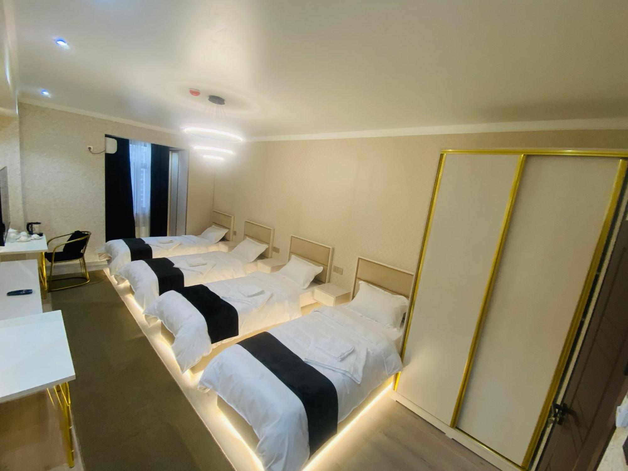 Baland Hotel דושאנבה מראה חיצוני תמונה
