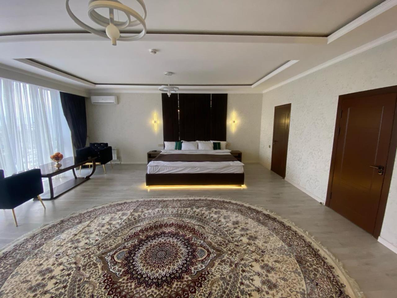 Baland Hotel דושאנבה מראה חיצוני תמונה