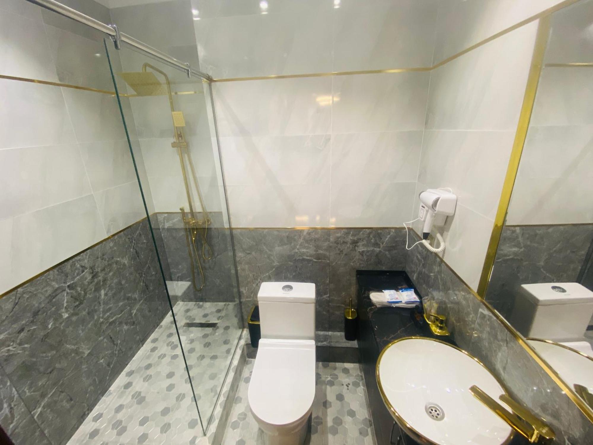 Baland Hotel דושאנבה מראה חיצוני תמונה