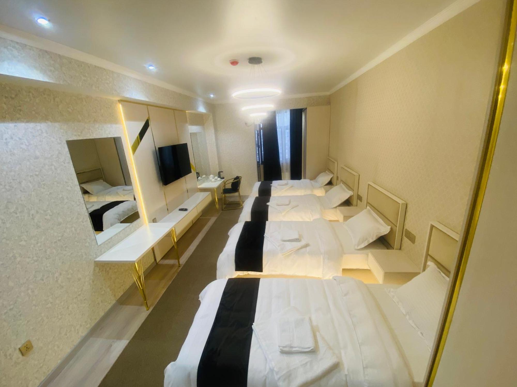 Baland Hotel דושאנבה מראה חיצוני תמונה