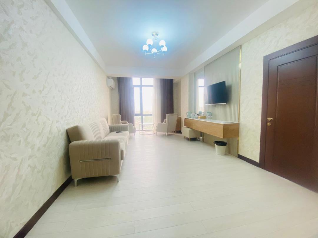 Baland Hotel דושאנבה מראה חיצוני תמונה