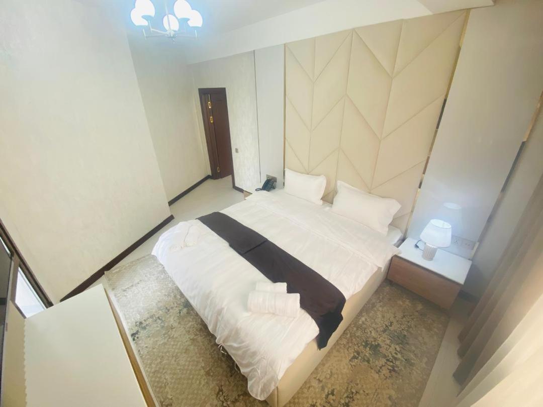 Baland Hotel דושאנבה מראה חיצוני תמונה