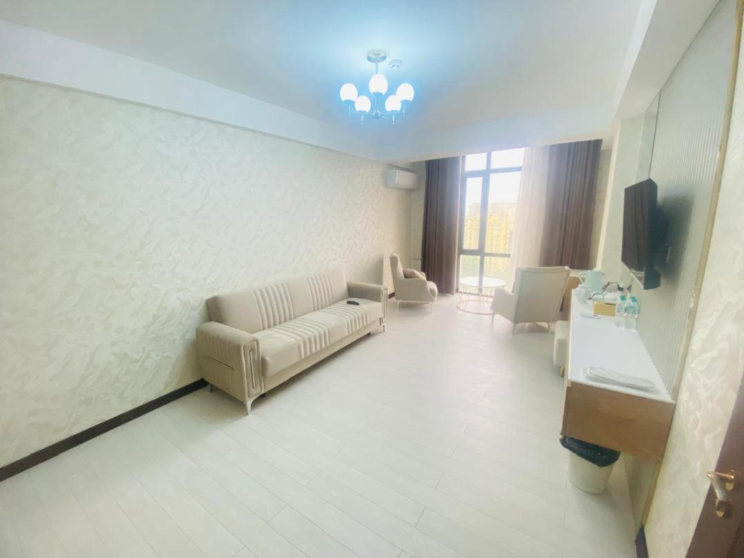 Baland Hotel דושאנבה מראה חיצוני תמונה